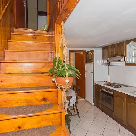 Apartment Duplex Studio Traversa- Split Old Town